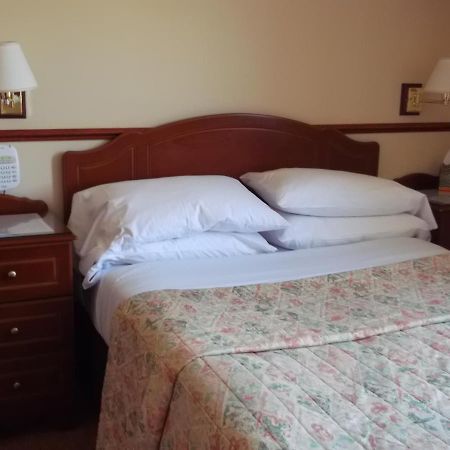 Caledonian Hotel Fort Augustus Eksteriør billede