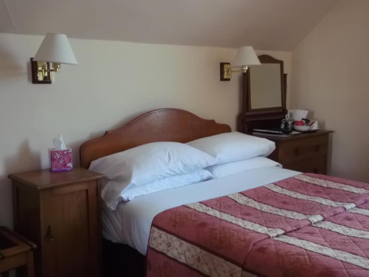 Caledonian Hotel Fort Augustus Eksteriør billede