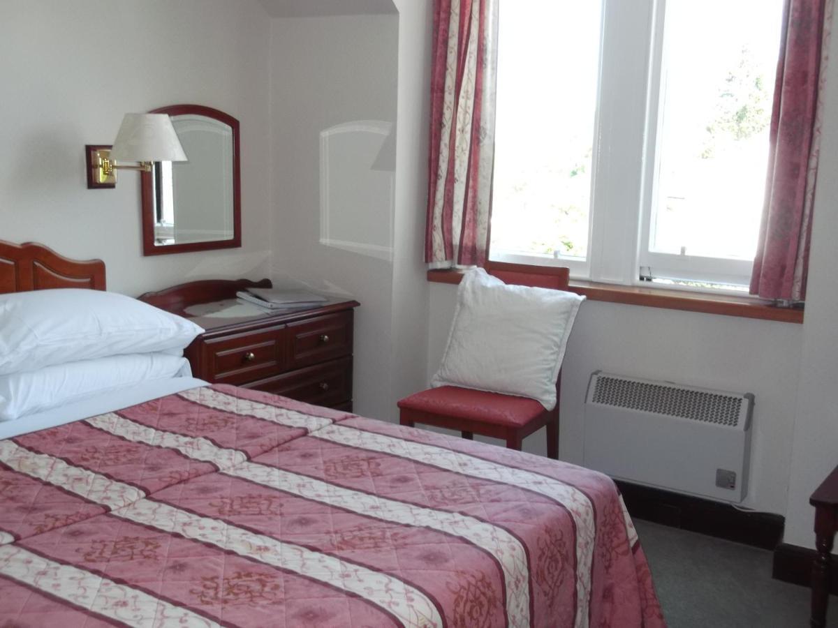 Caledonian Hotel Fort Augustus Eksteriør billede