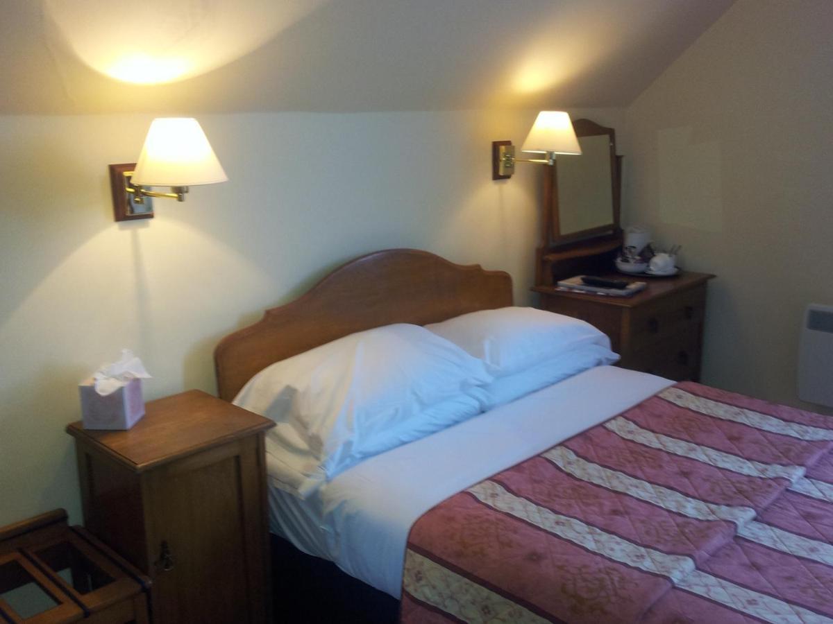 Caledonian Hotel Fort Augustus Eksteriør billede