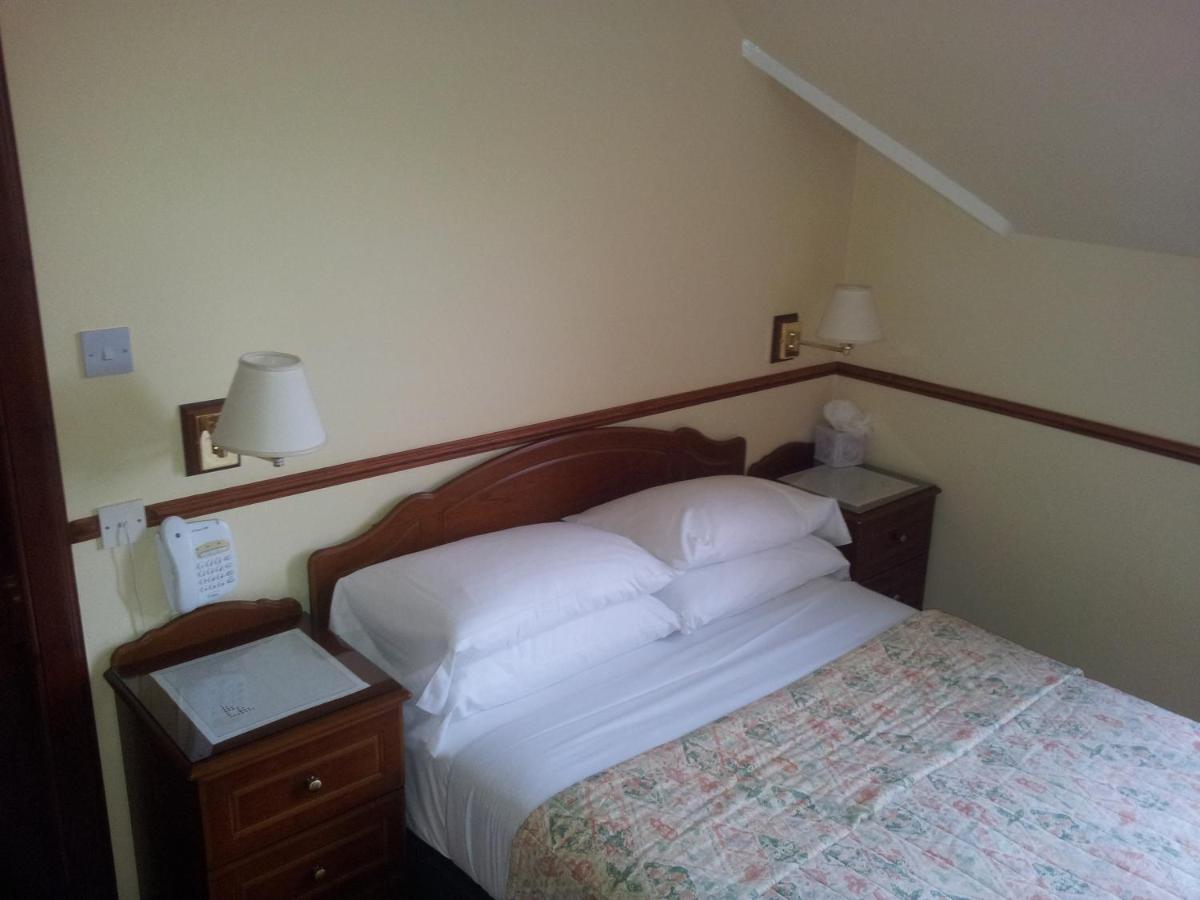 Caledonian Hotel Fort Augustus Eksteriør billede