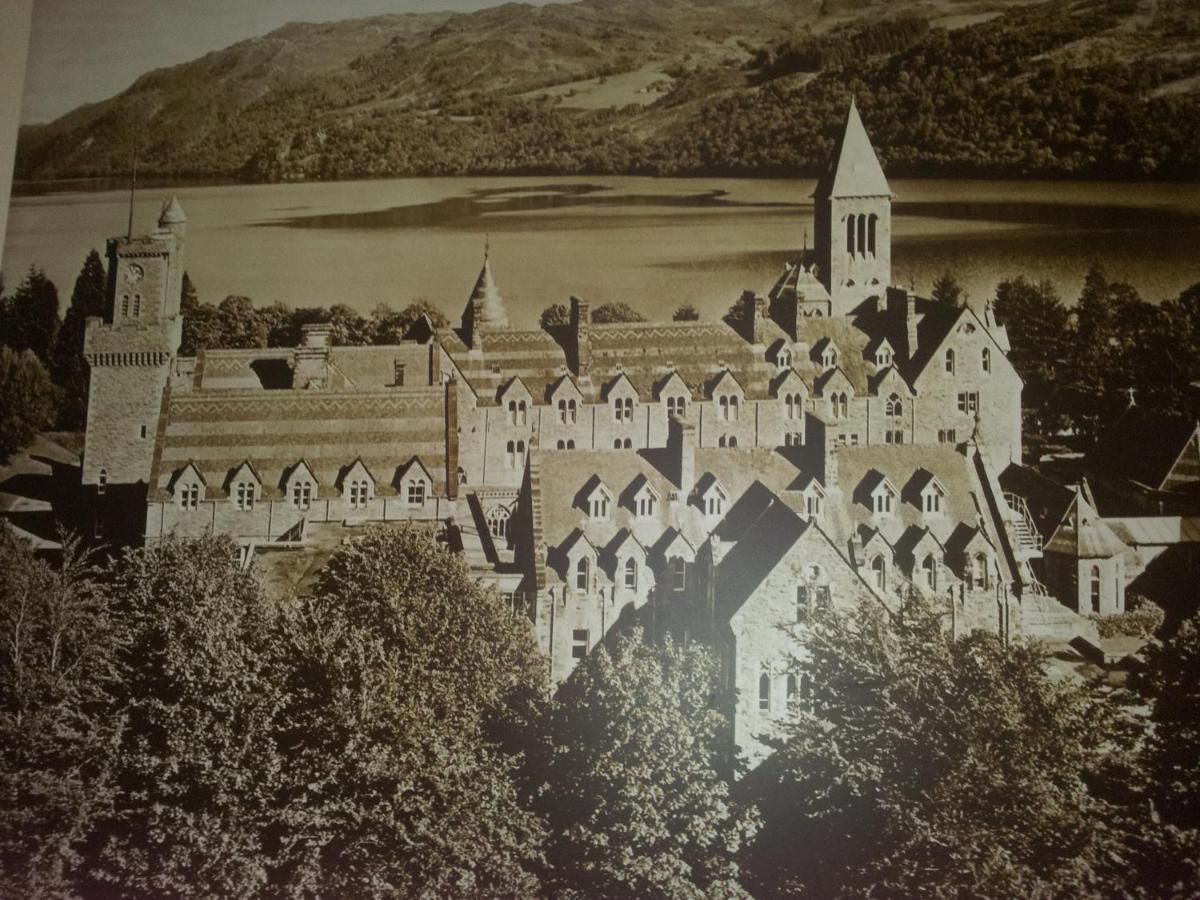 Caledonian Hotel Fort Augustus Eksteriør billede